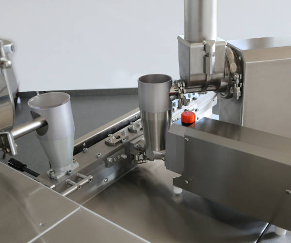 process-16-parallel-twin-screw-extruder-2-enlarge